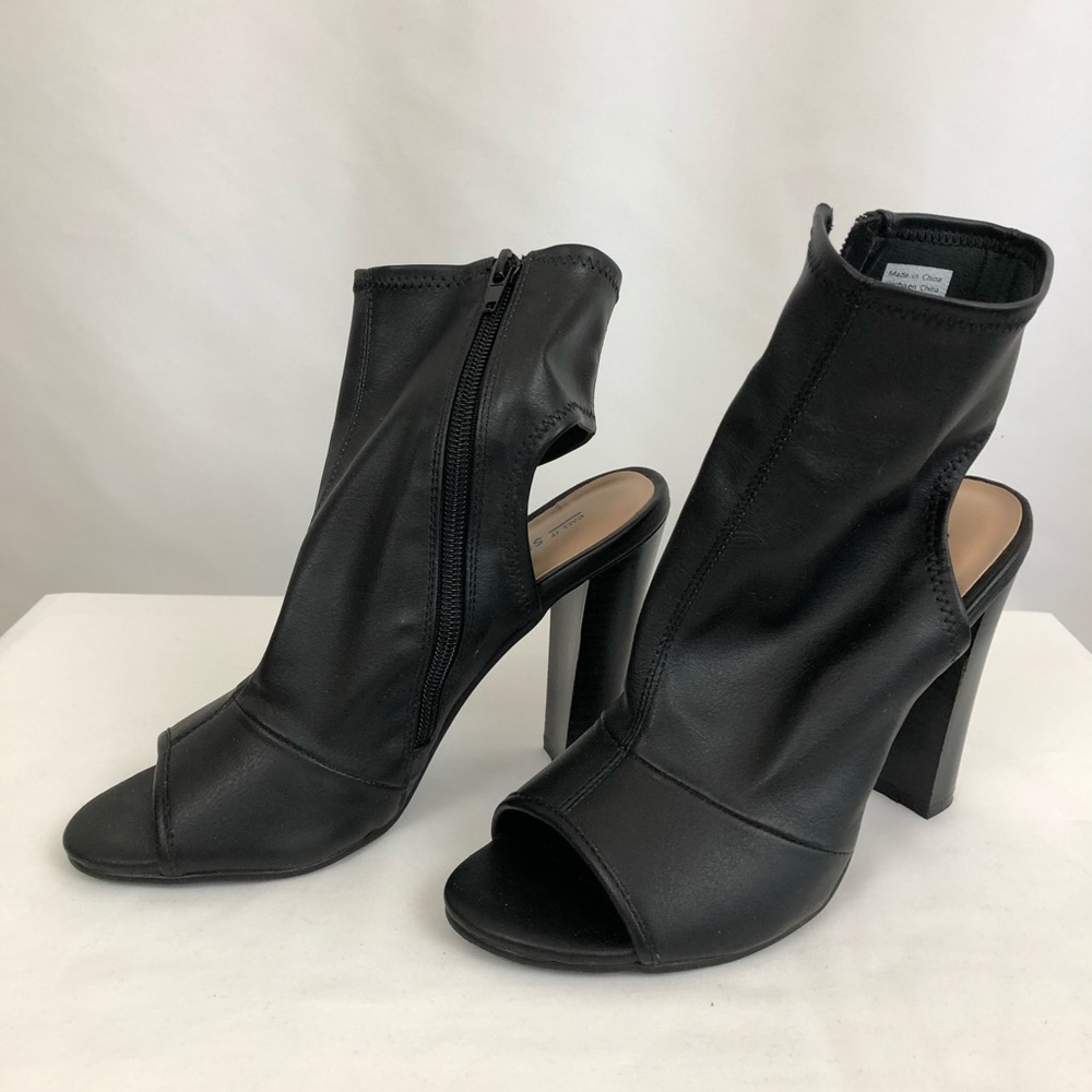 Call it Spring open toe shoes - Picture 2 of 6